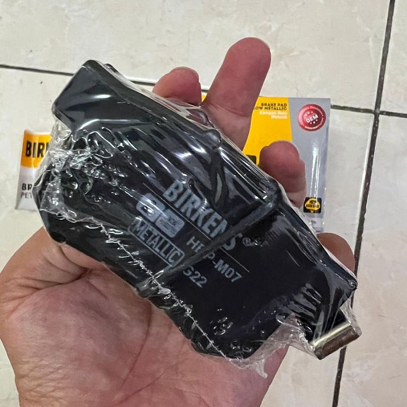 BRAKE PAD KAMPAS REM BELAKANG SUZUKI SX4 / SX 4 / SX-4 METALIC - foto 3