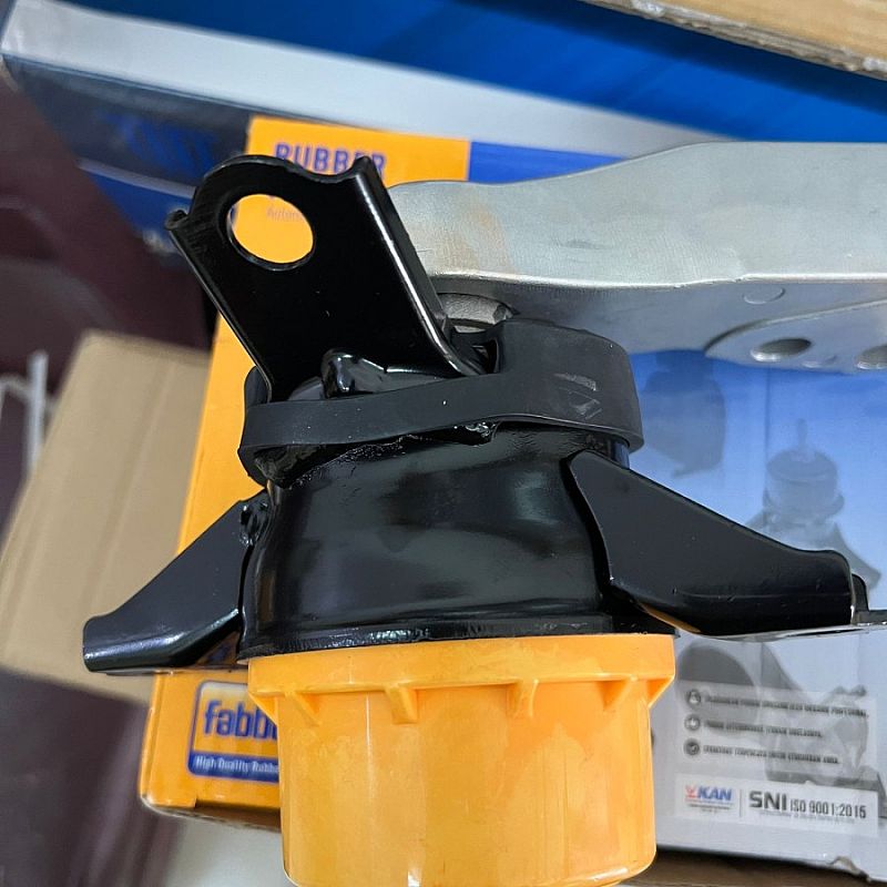 Engine Mounting Kanan RH Fabber Daihatsu Sirion 09-ON AT Matic MT Manual 12305-BZ080 - foto 2
