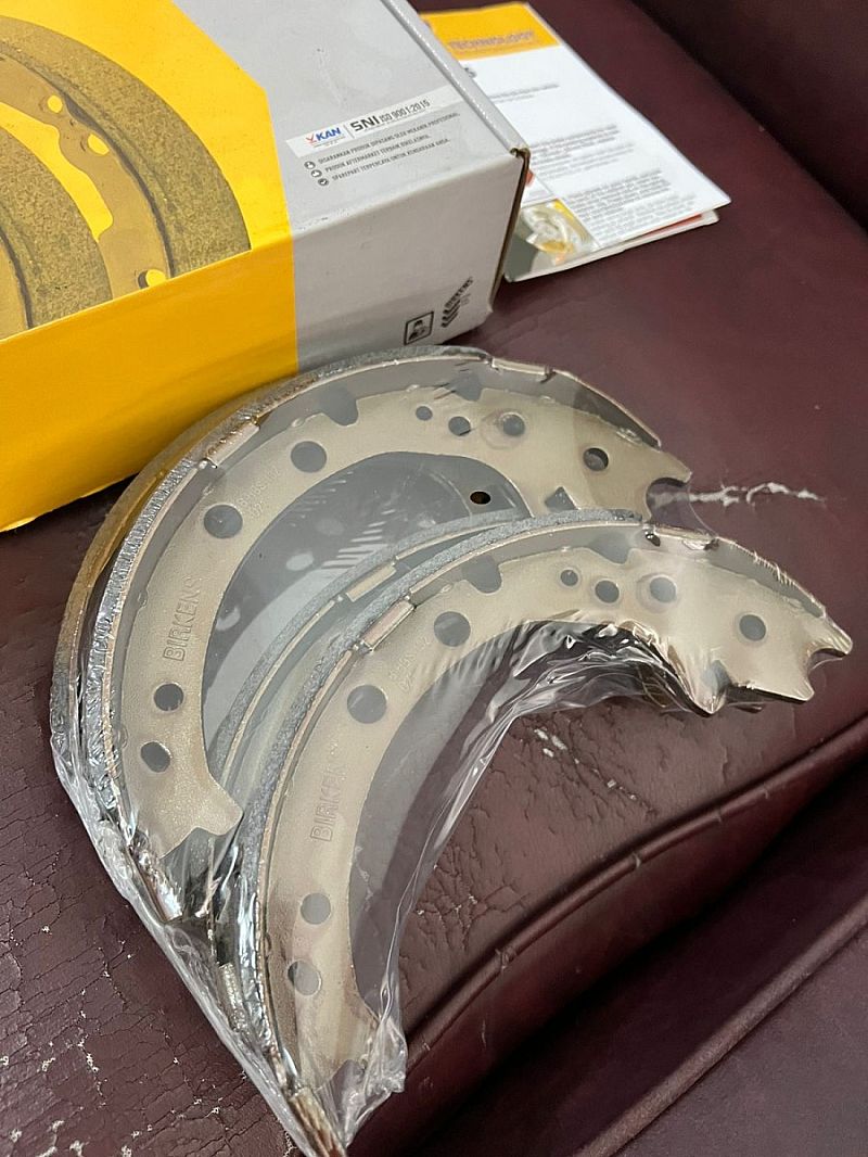 Hand Brake Shoe Kampas Rem Tangan Birkens Honda CR-V CRV Gen 3 Gen 4 RE RM 2007-2016 & Odyssey 14-Ke Atas RC RC1 RC2 SNI KAN OEM 43154-STK-A01 43154STKA01 - foto 5