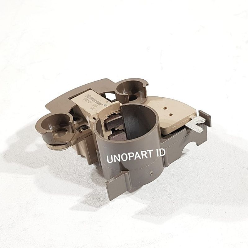 IC Regulator Alternator Mitsubishi T120SS T 120SS T 120 SS OEM Stecker - foto 2