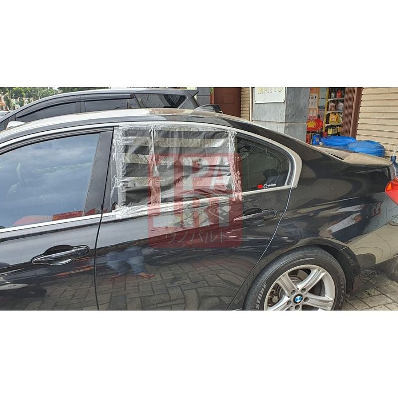 Kaca Depan Kanan / Kiri BMW Series 3 / Seri 3 F30 F35 2012- - foto 2