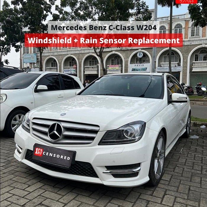 Kaca Depan Mobil Mercedes-Benz C-Class 2007-2014 W204 1-Sensor - foto 4