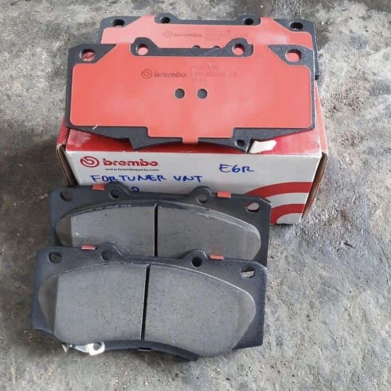Kampas Rem BREMBO Premium Ceramic Toyota Fortuner / Hilux 2012-2015 - foto 5