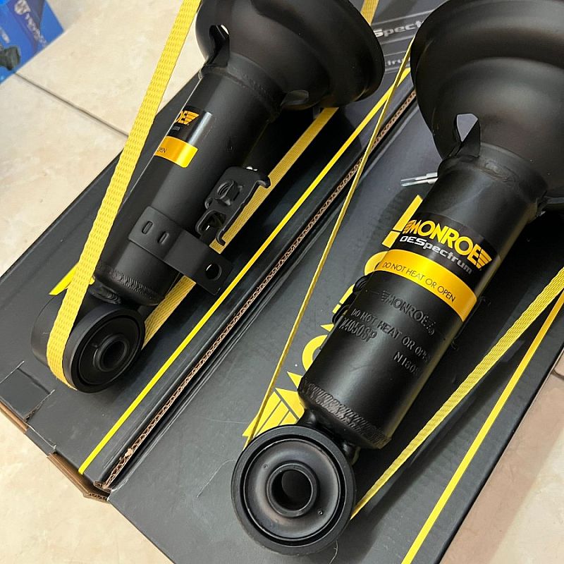 Shock Absorber Depan Monroe Toyota Kijang Innova 2004-2021 - foto 3